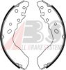 SUZUK 5320077810 Brake Shoe Set